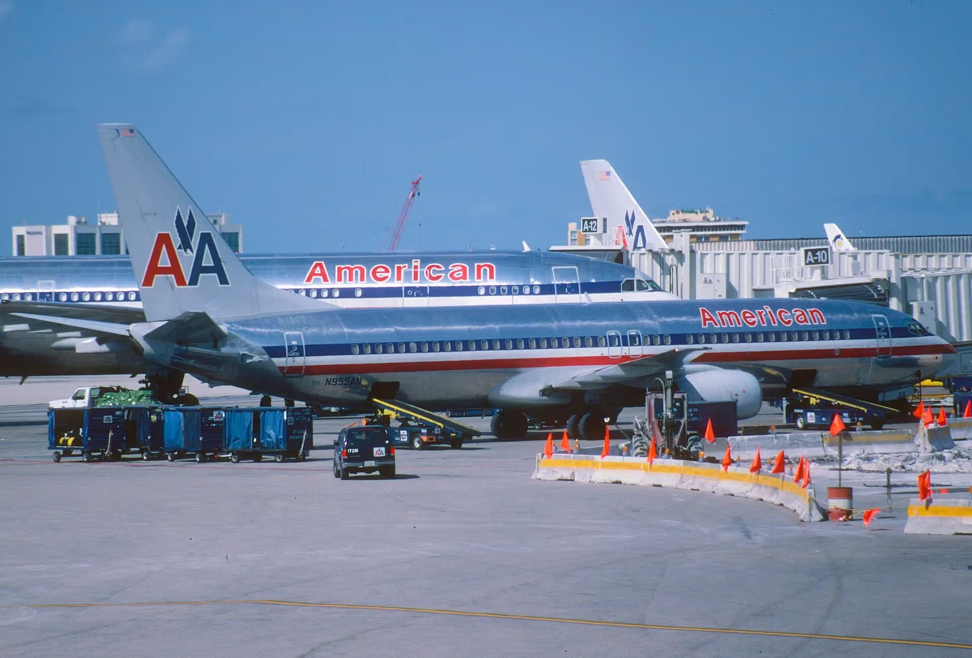 N955AN — Twin-engine aircraft