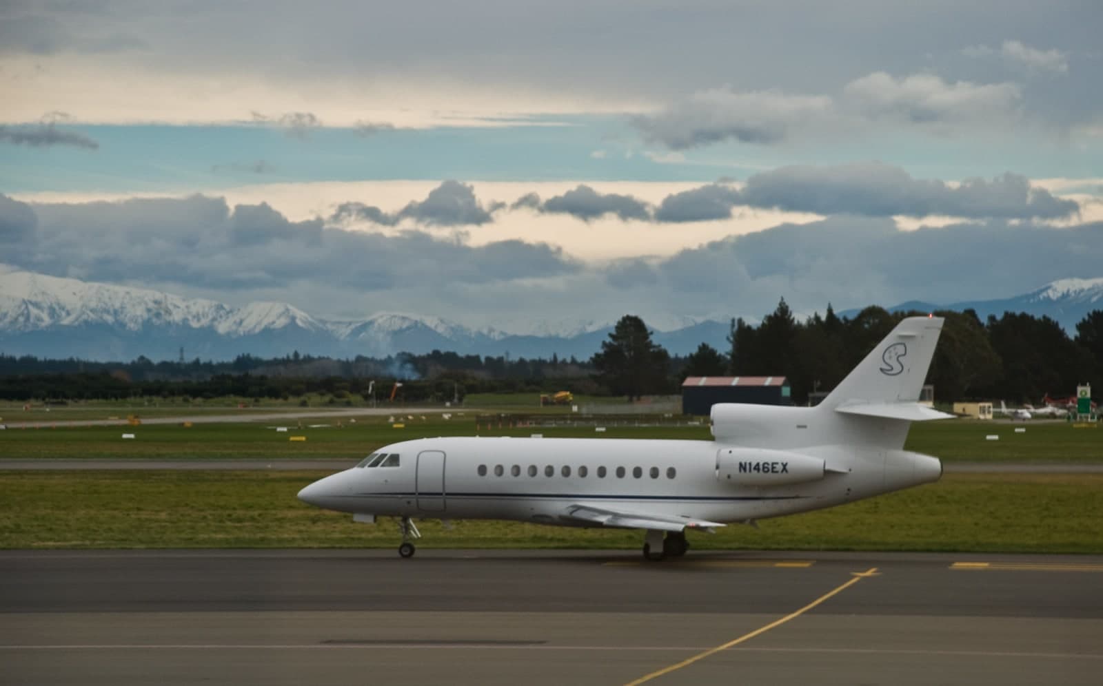 N146EX — Business jet