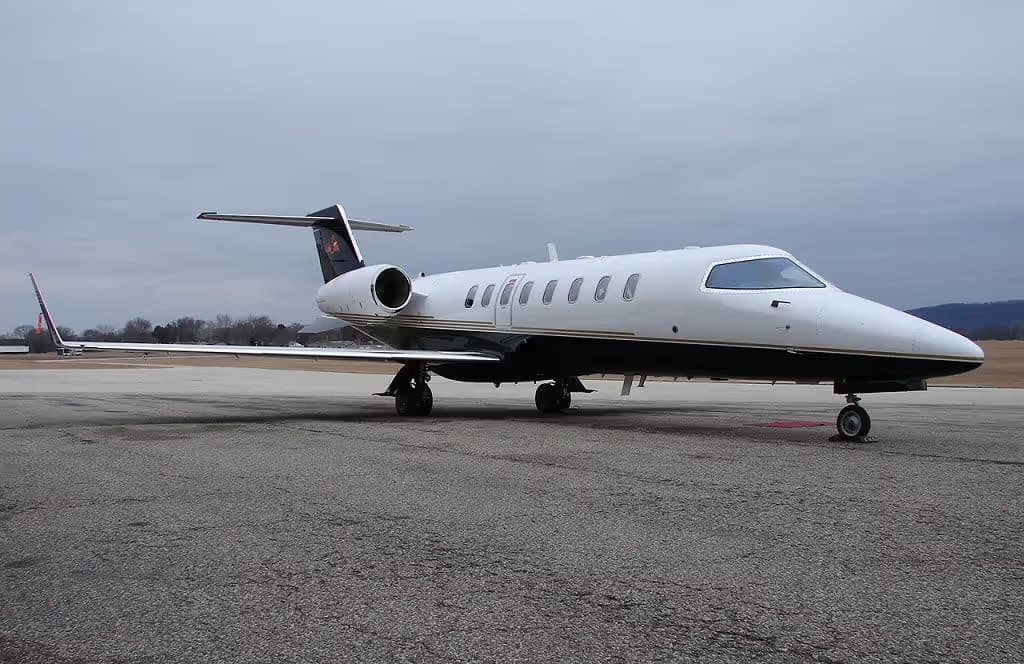 N334AF — Business jet