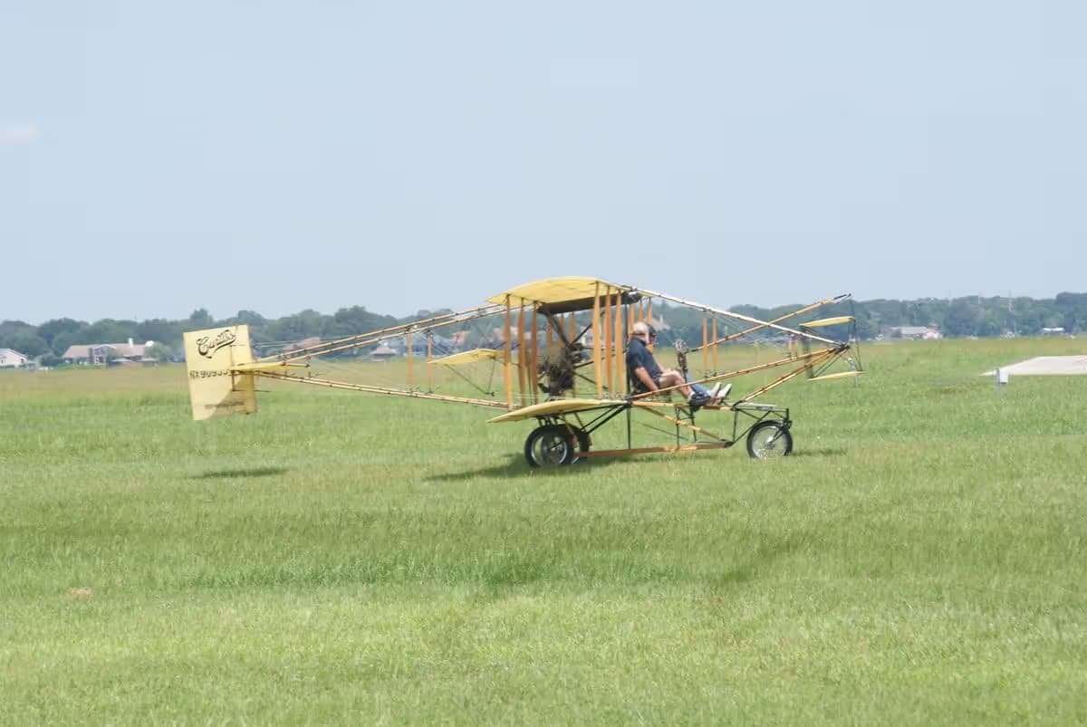 Unidentified — Aircraft