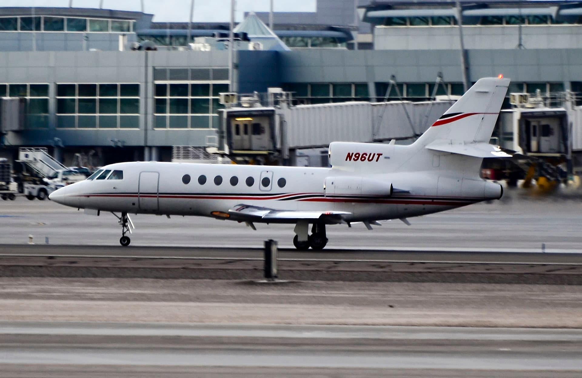 N96UT — Business jet