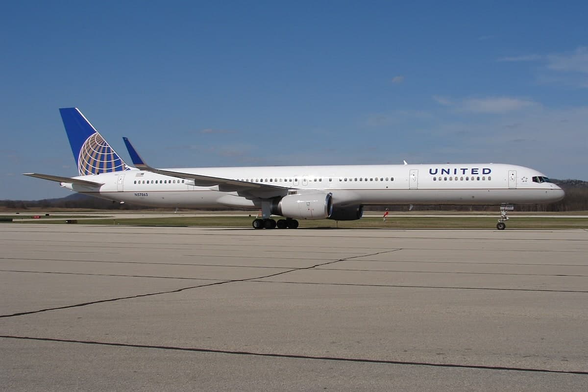 N57863 — Boeing