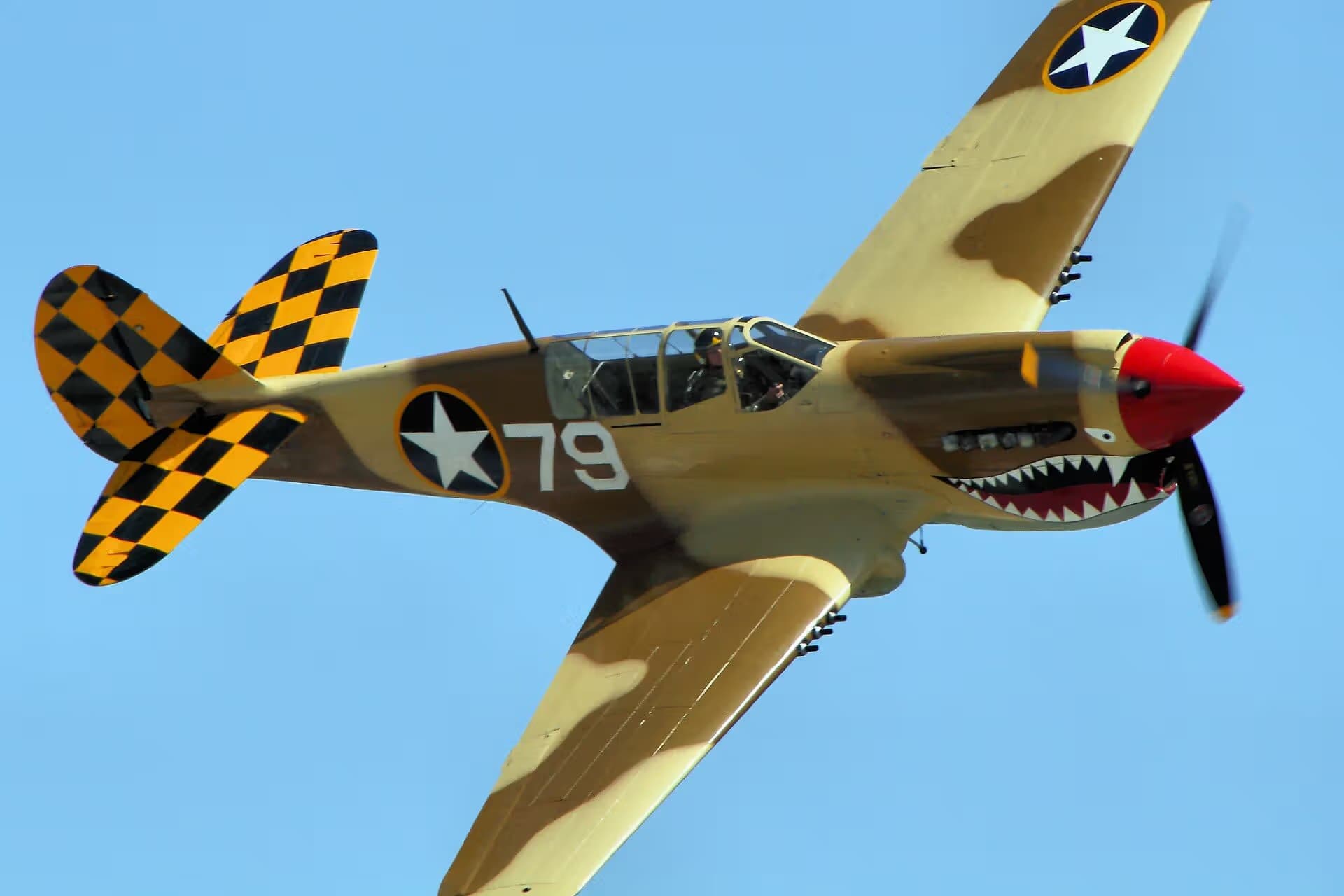 Unidentified — Single-engine aircraft