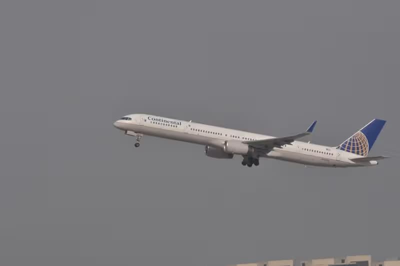 N75858 — Boeing