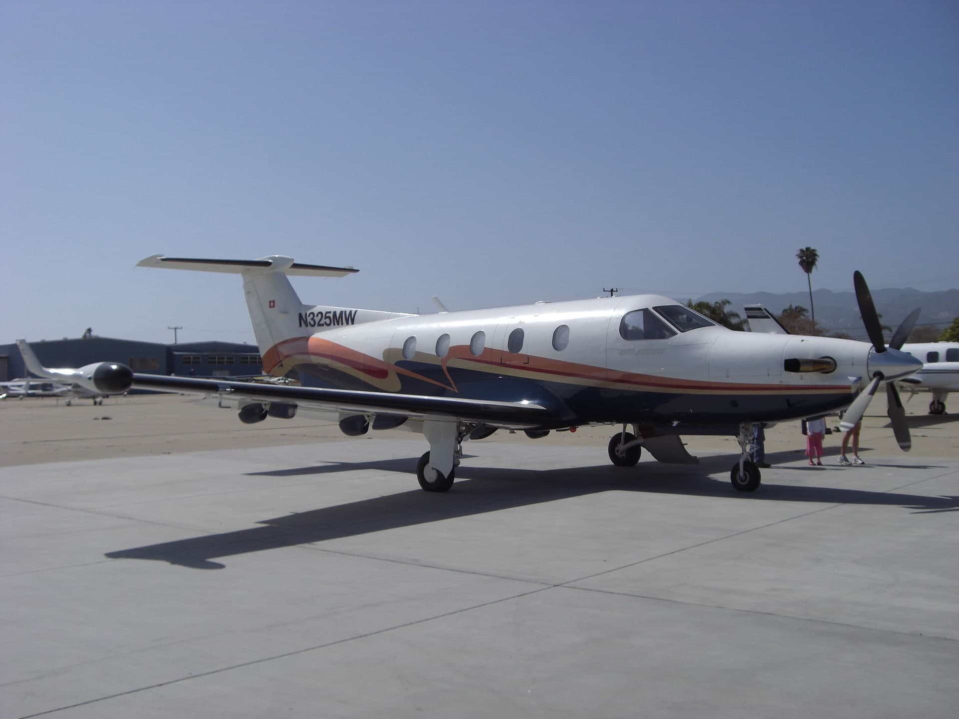 N325MW — Pilatus