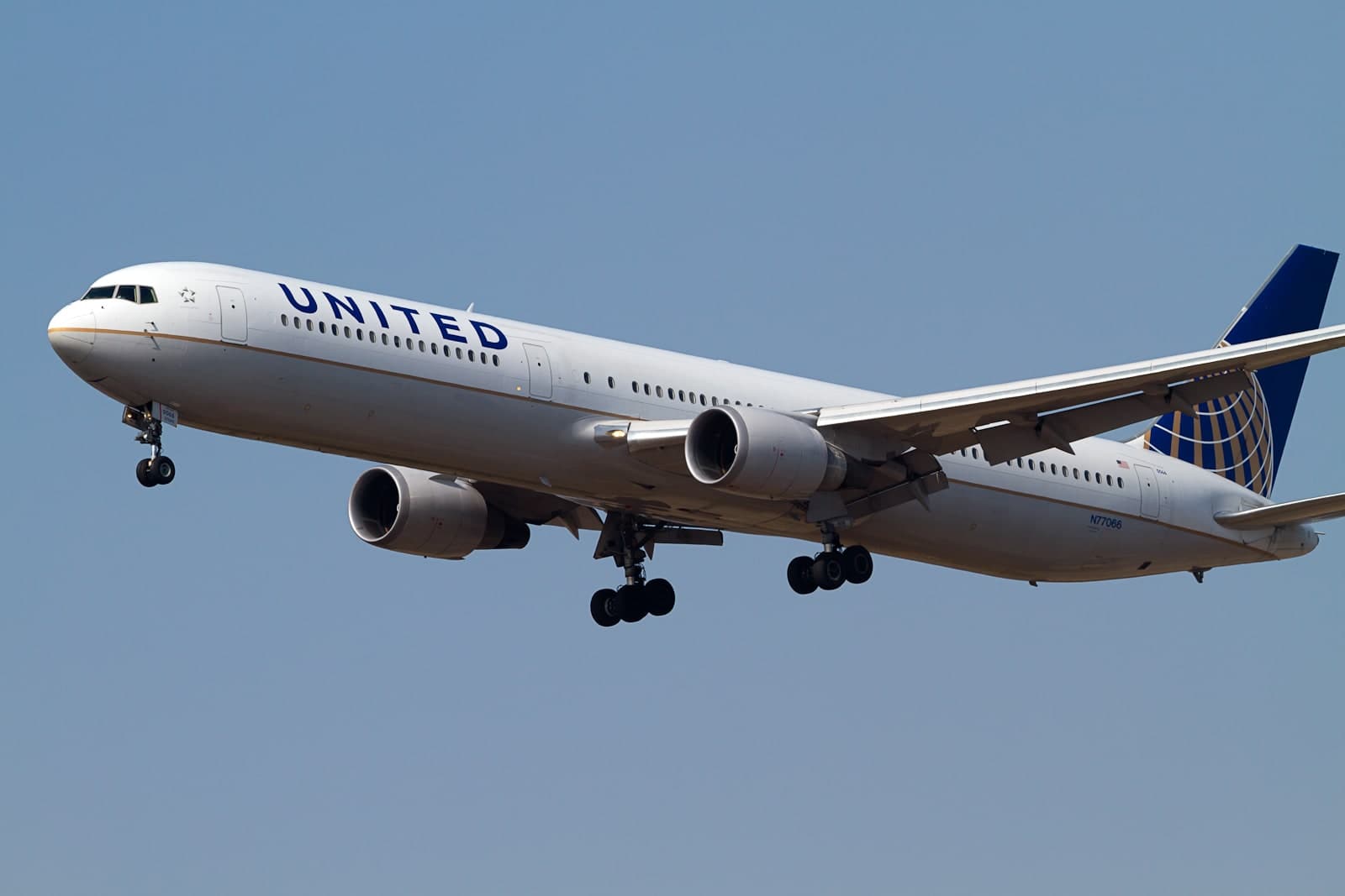 N77066 — Boeing