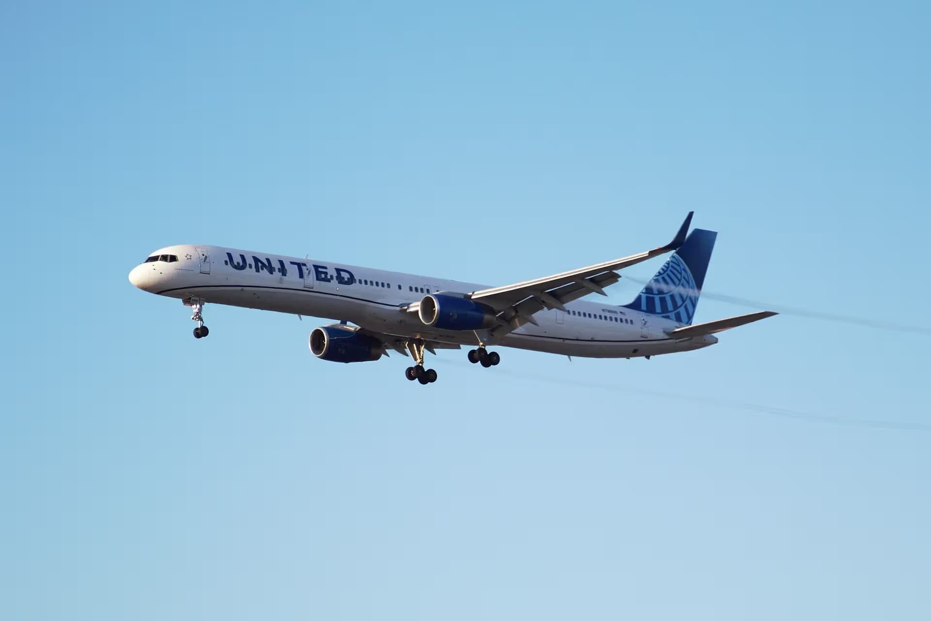 N78866 — Twin-engine aircraft