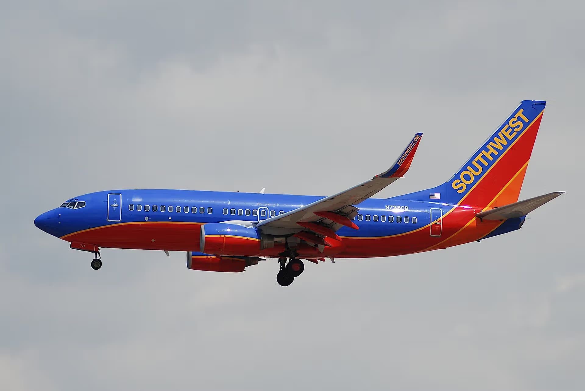 N738CB — Boeing