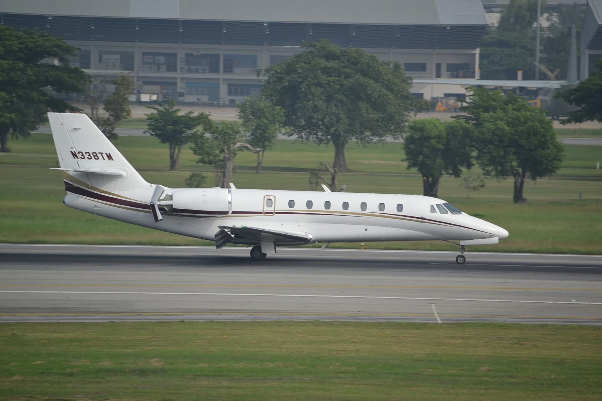 N338TM — Business jet