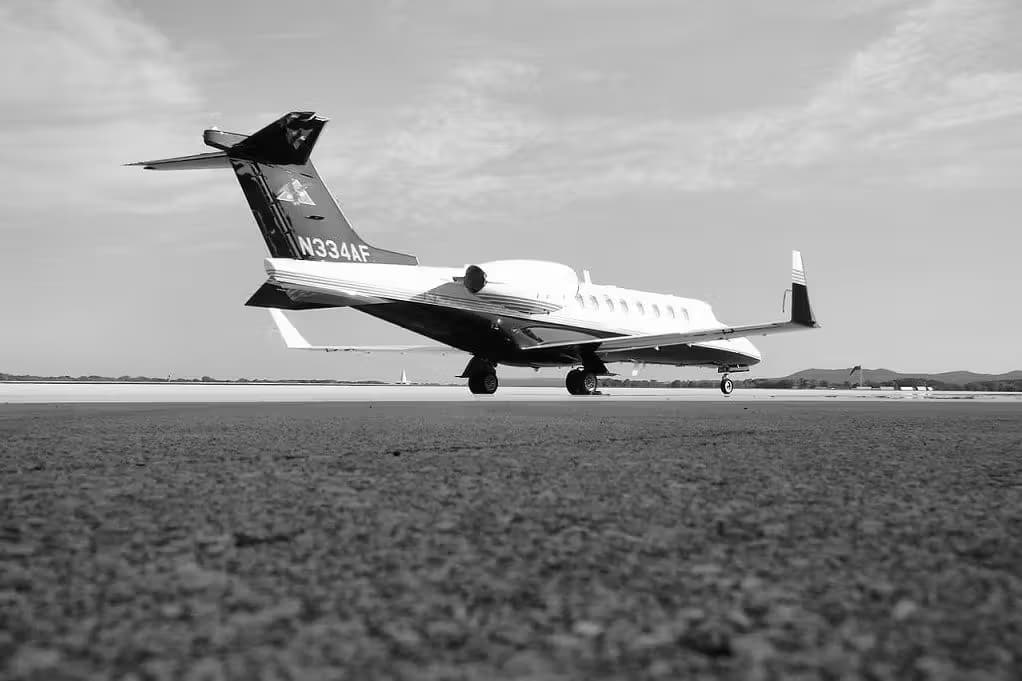 N334AF — Business jet