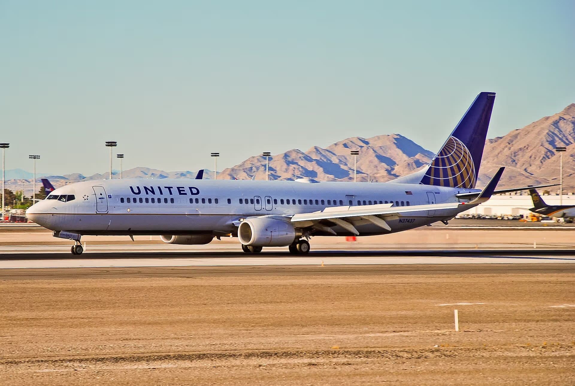N37437 — Boeing