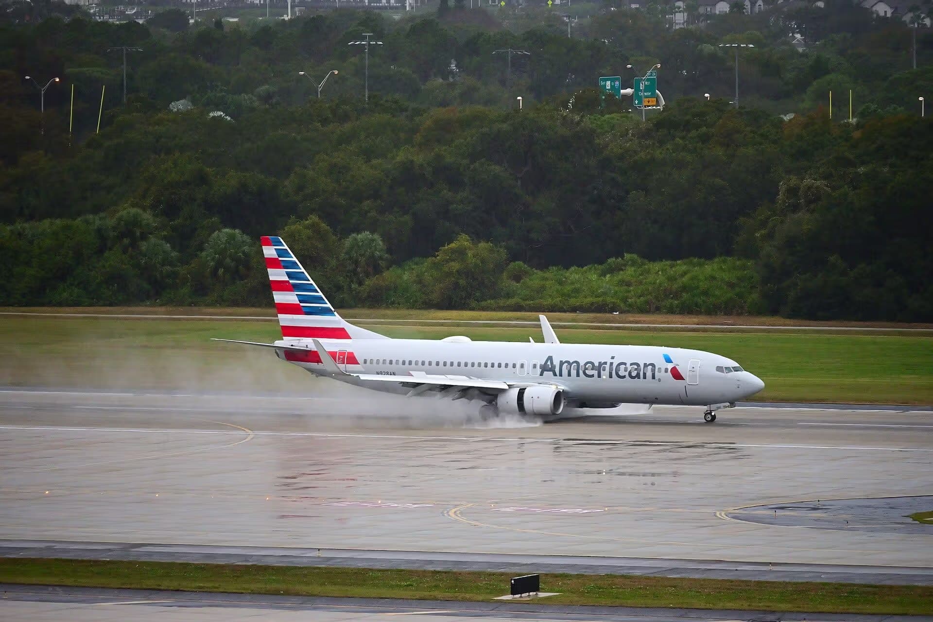 N928AN — Boeing at Tampa International Airport