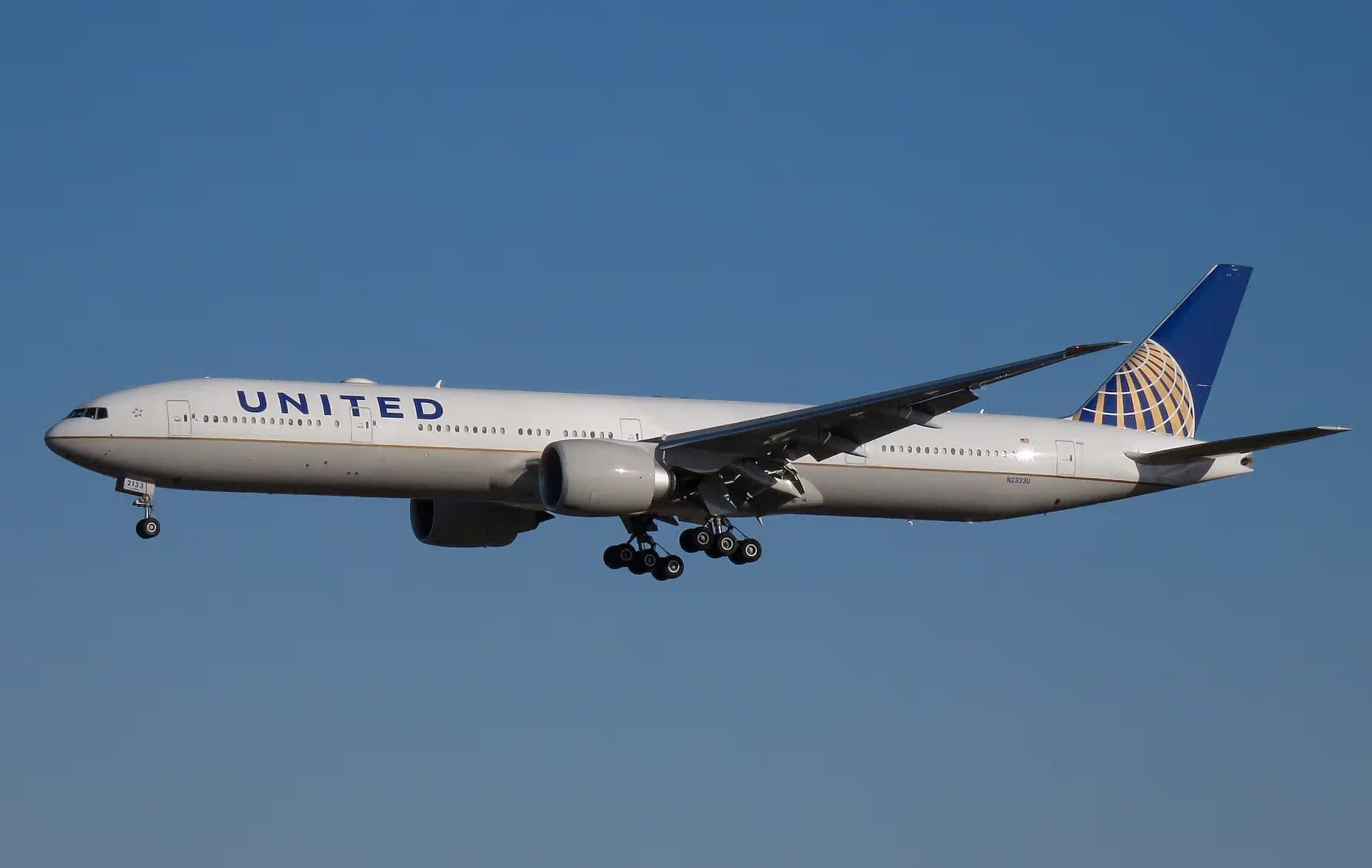 N2333U — Boeing