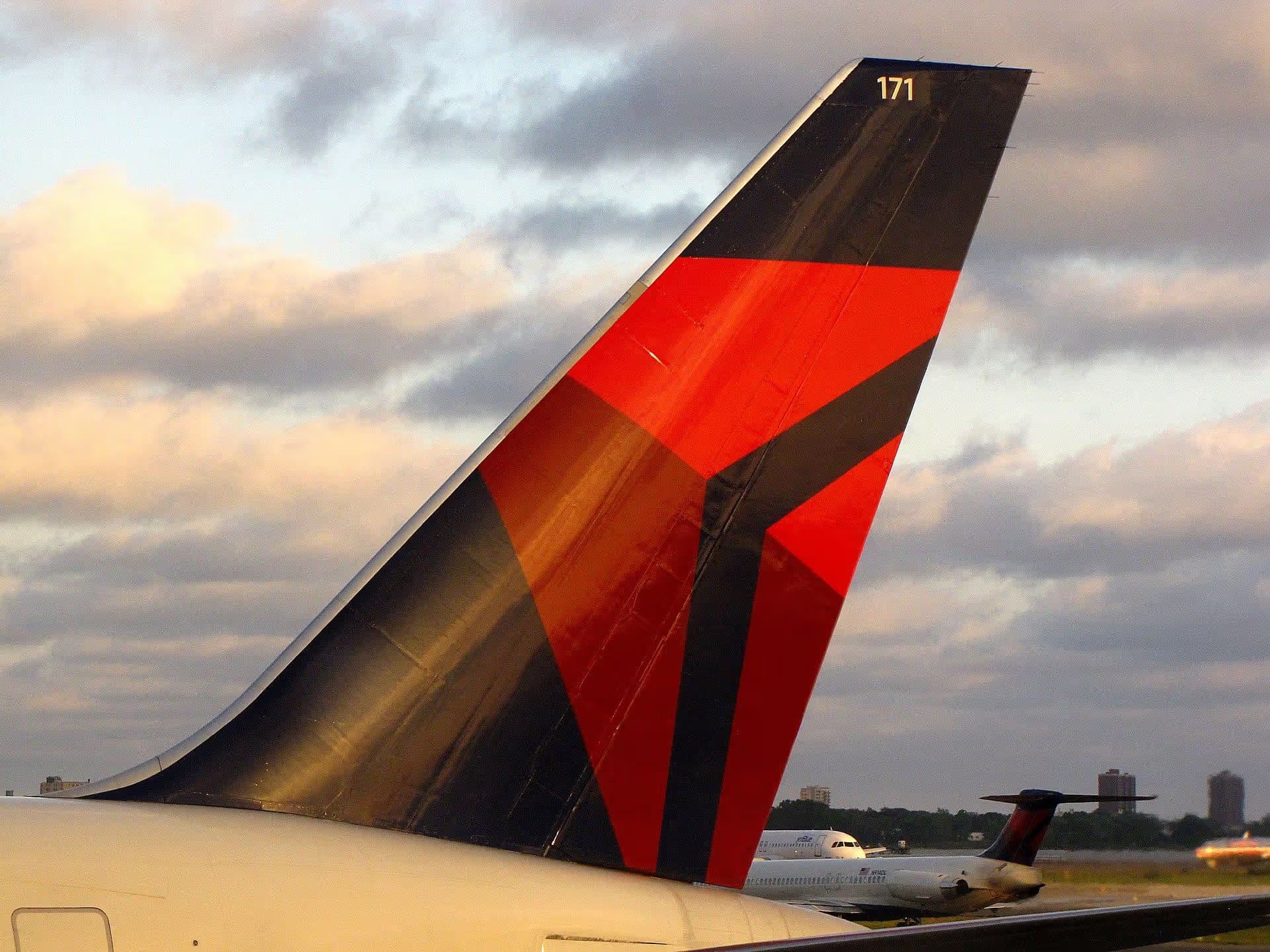 N171DN — Aircraft
