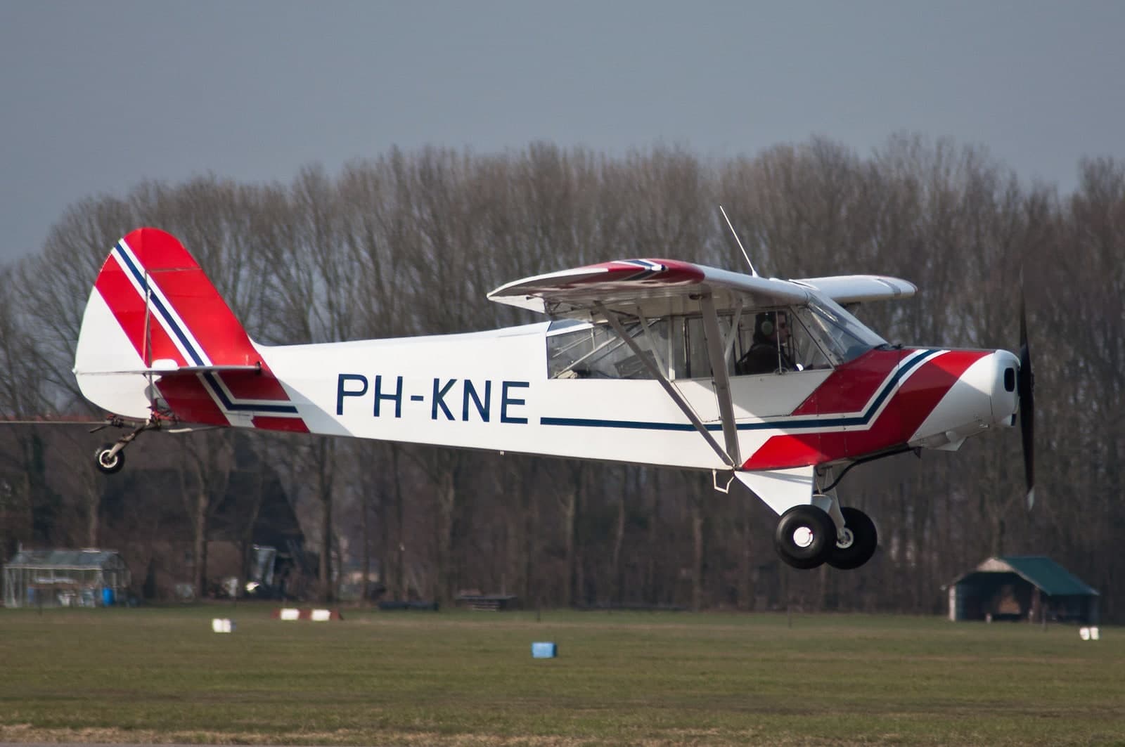 PH-KNE — Piper
