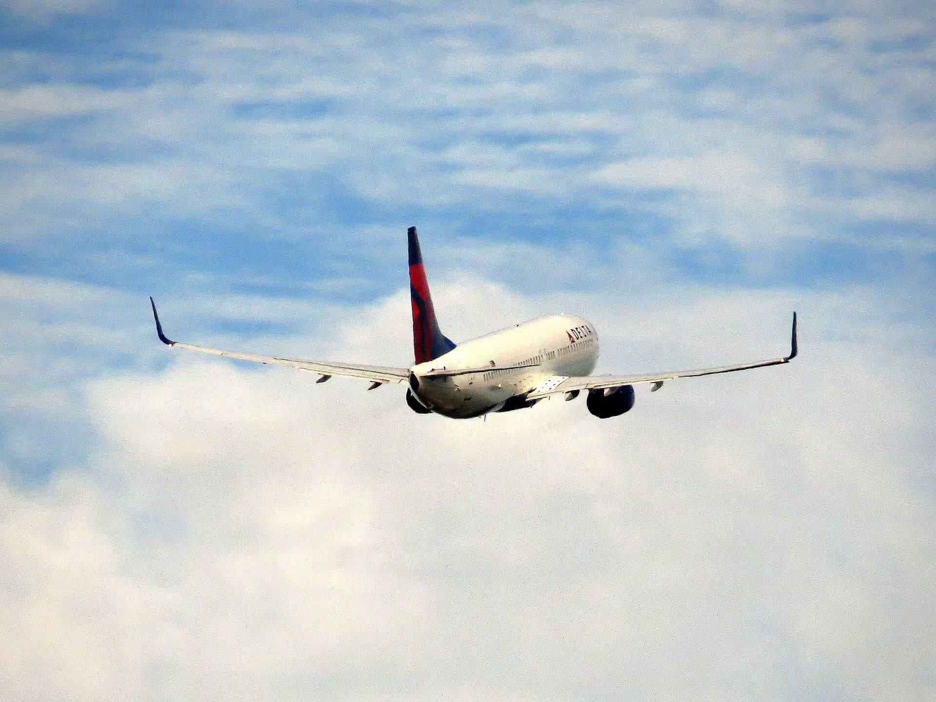N398DA — Twin-engine aircraft