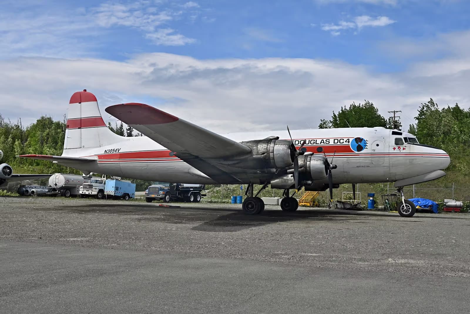 N3054V — Douglas