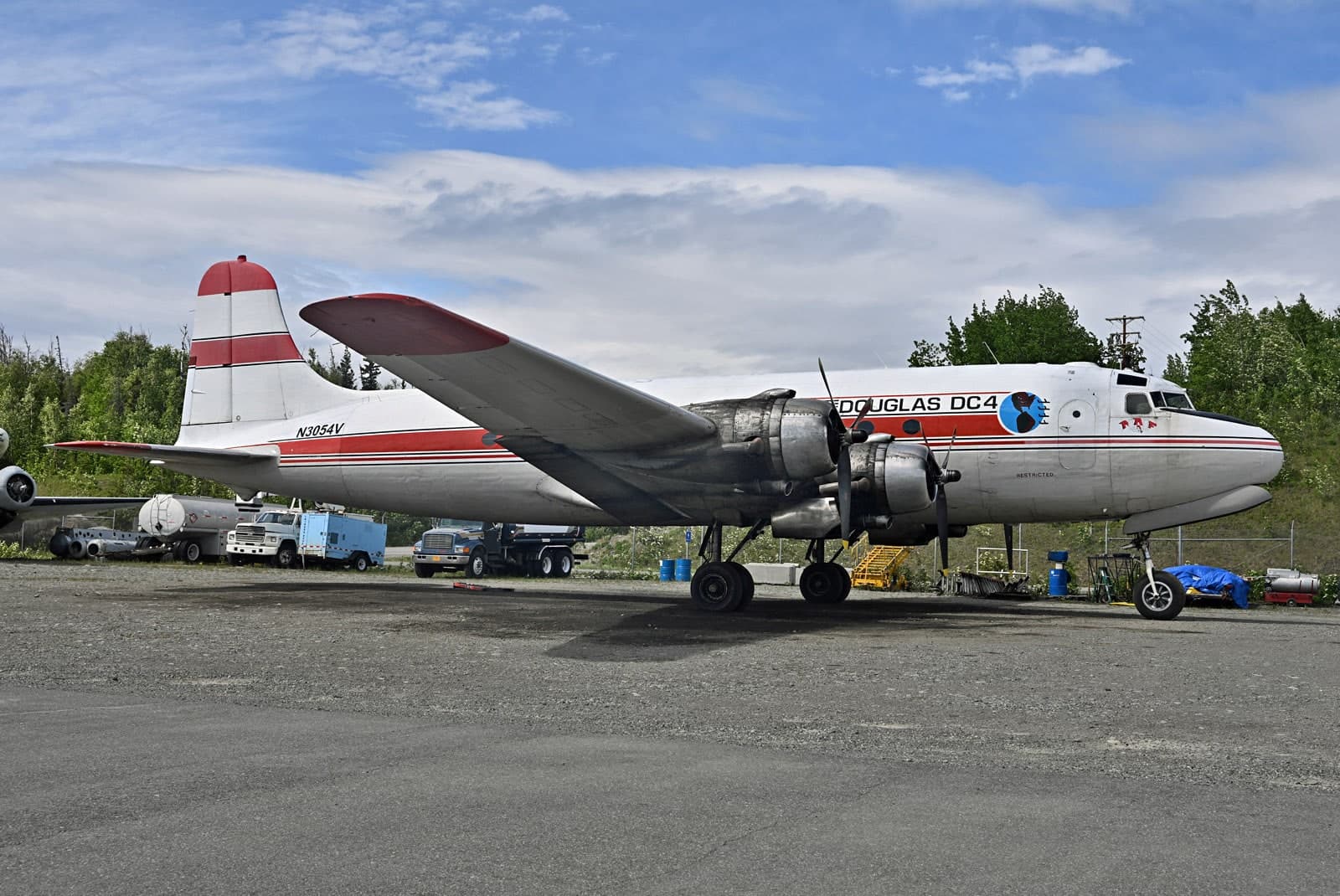 N3054V — Douglas