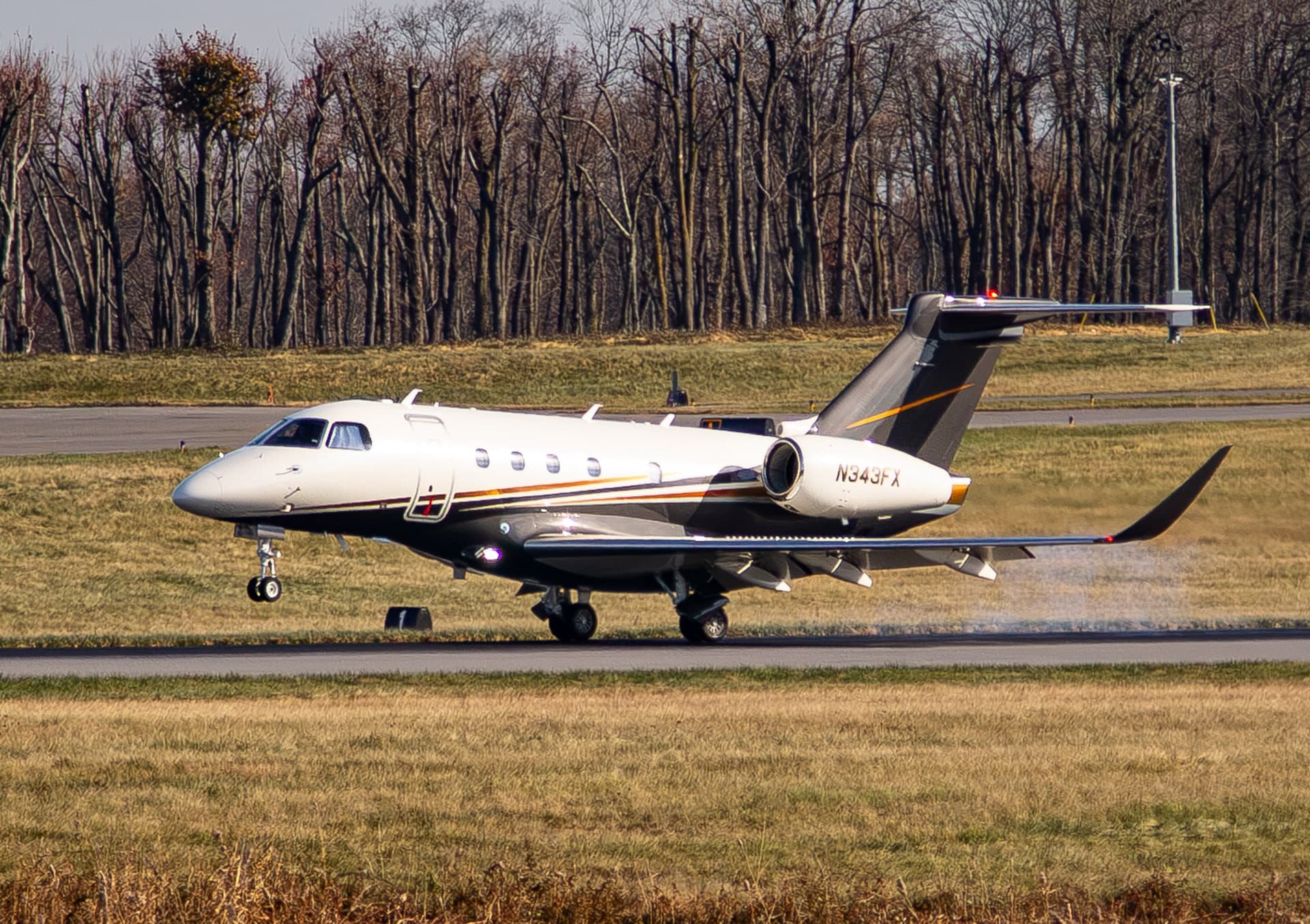 N343FX — Business jet