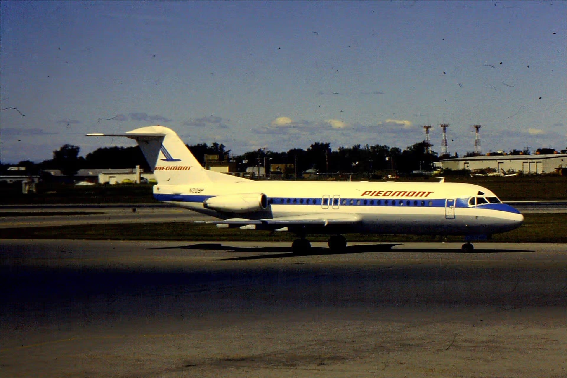 N209P — Twin-engine aircraft