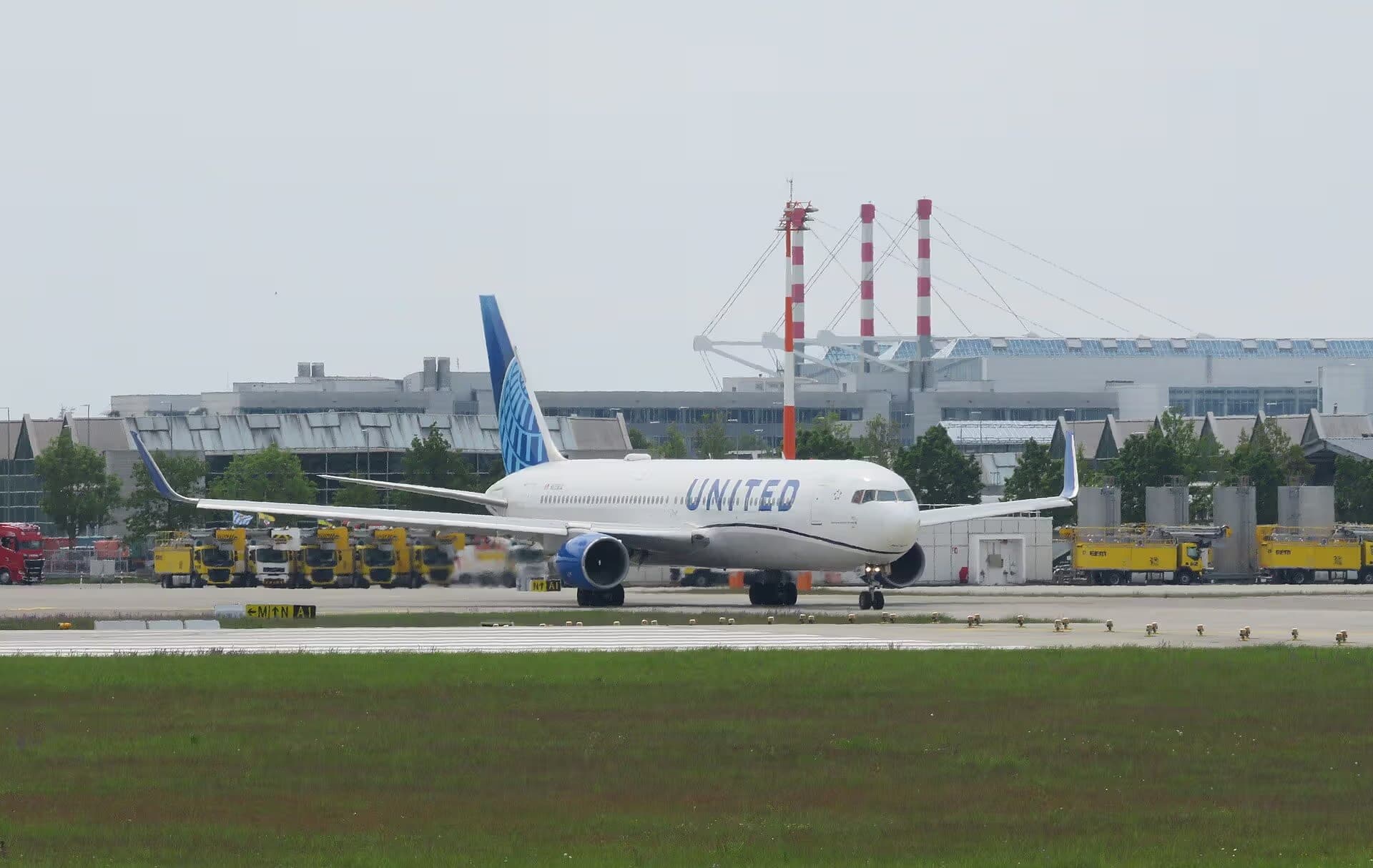 N659UA — Boeing