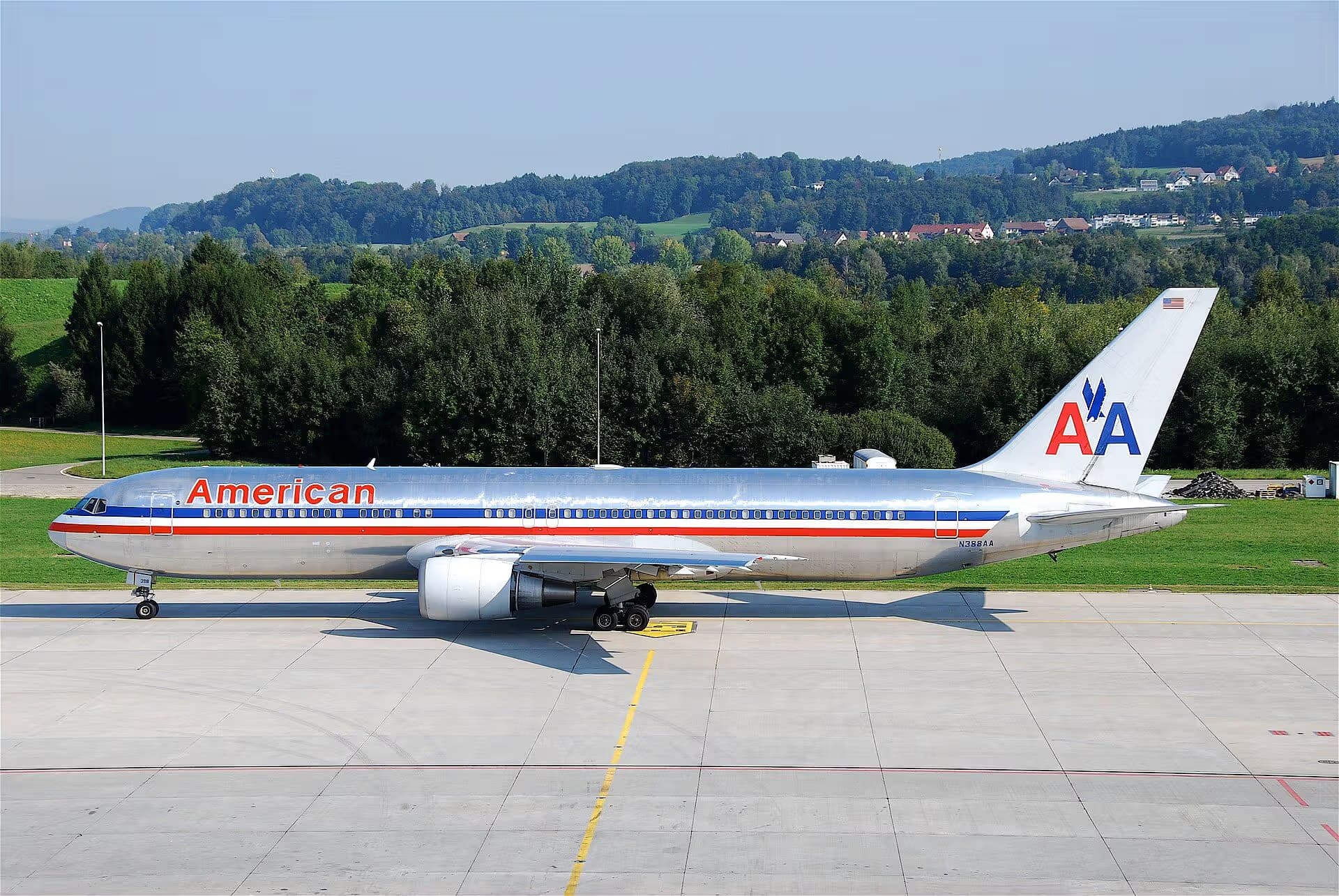 N388AA — Boeing