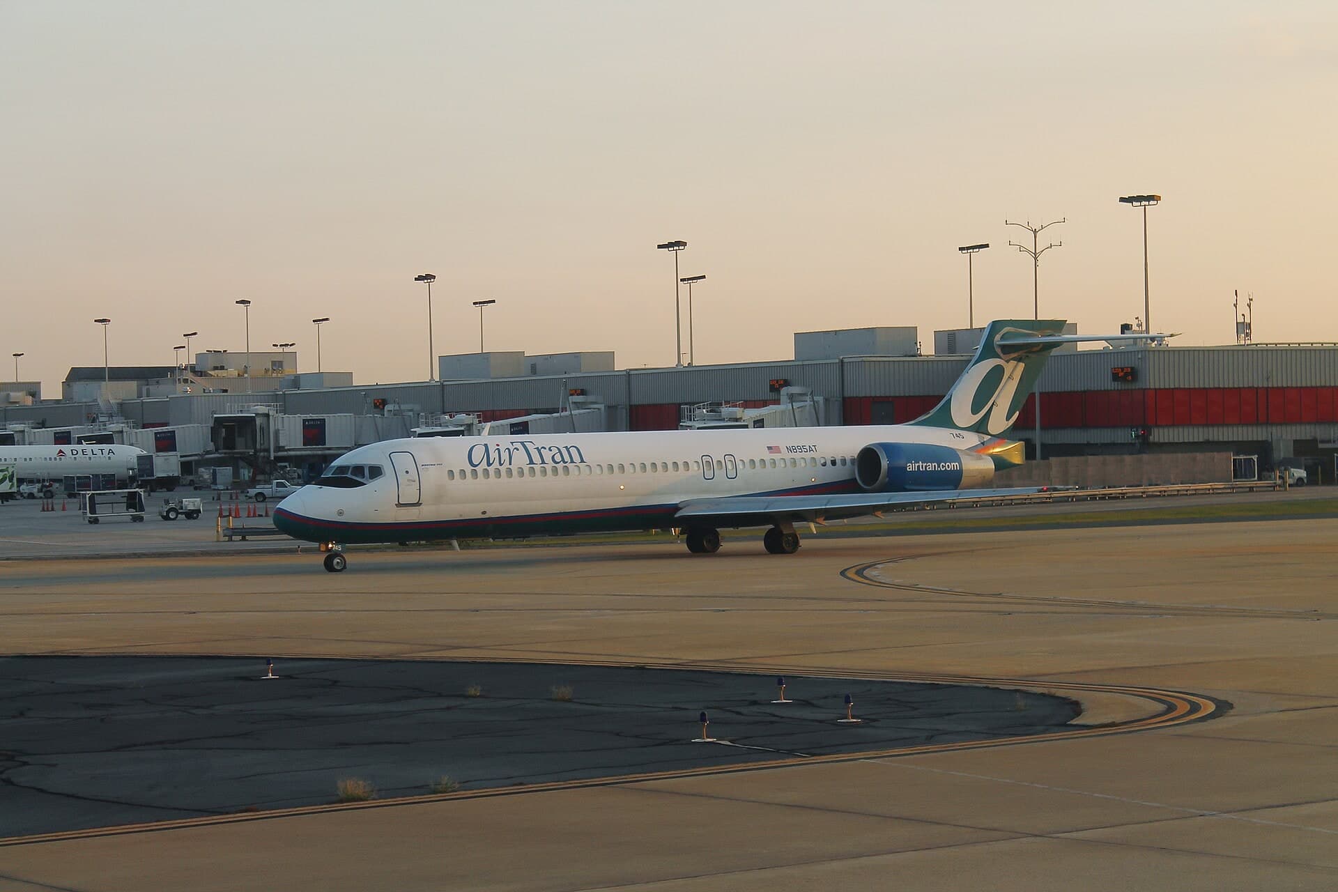 N895AT — Boeing