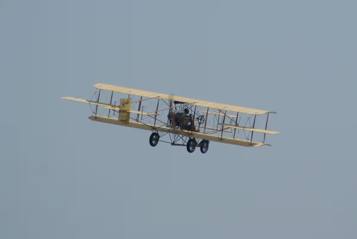 Unidentified — Aircraft