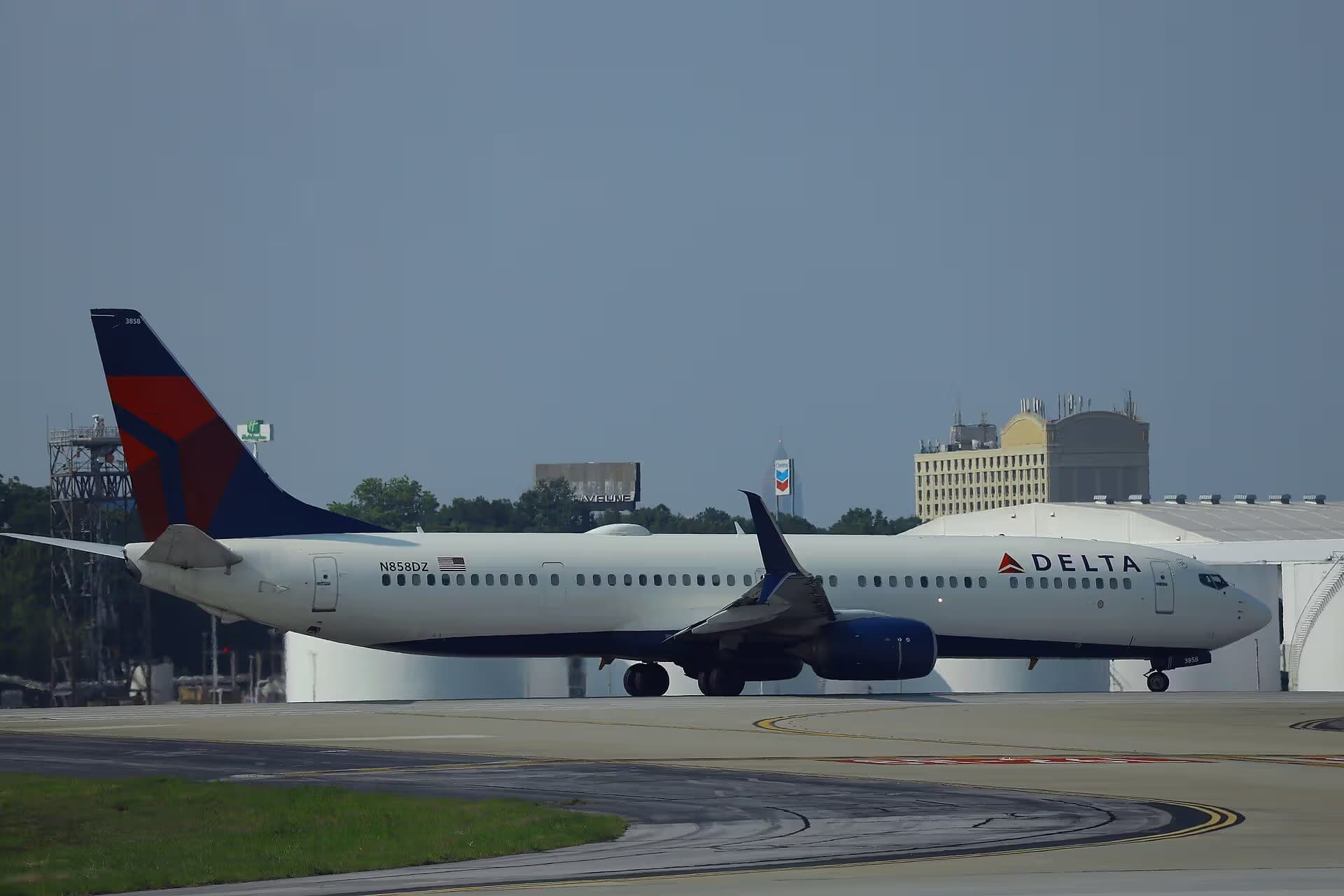 N858DZ — Boeing