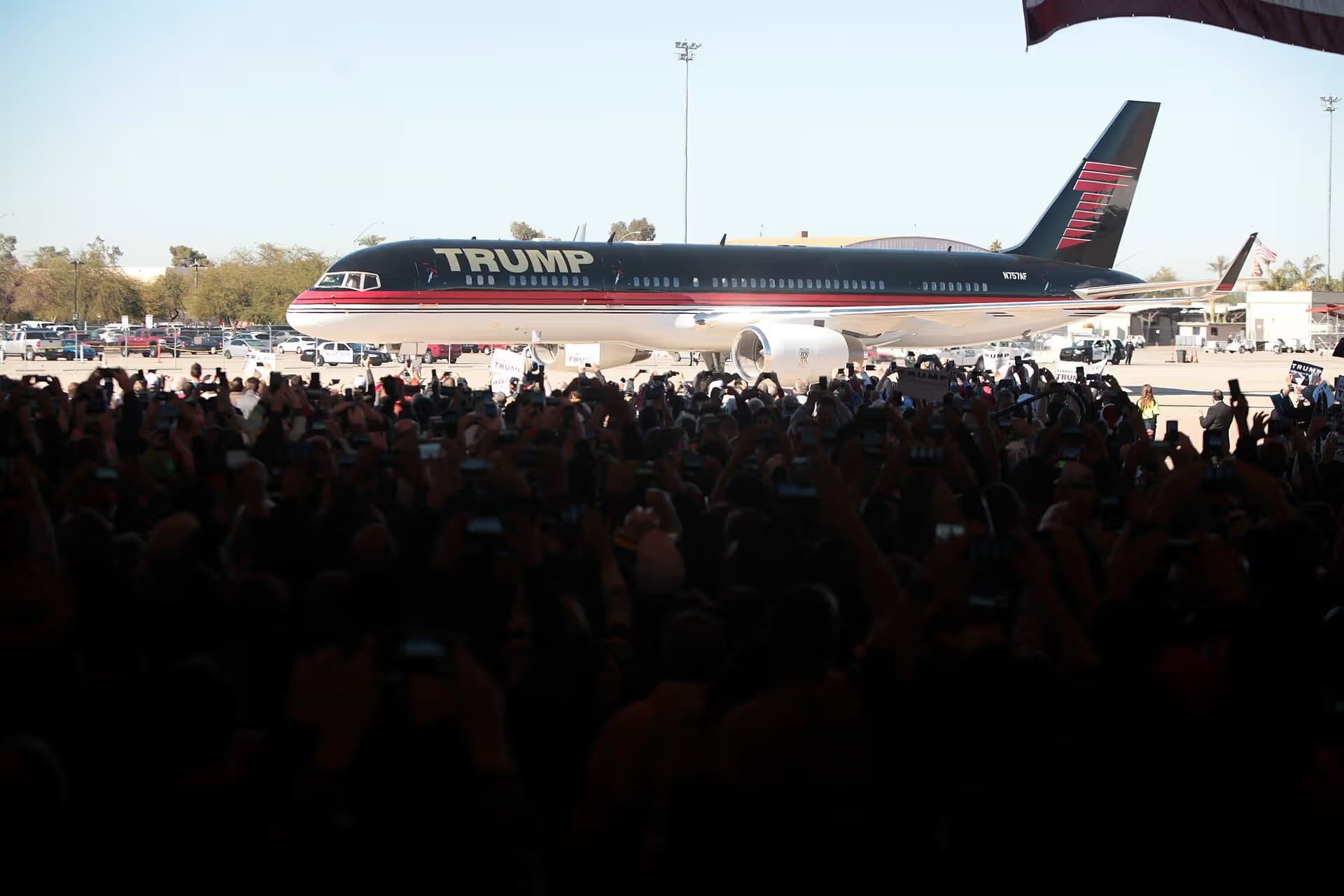 N757AF — Twin-engine aircraft