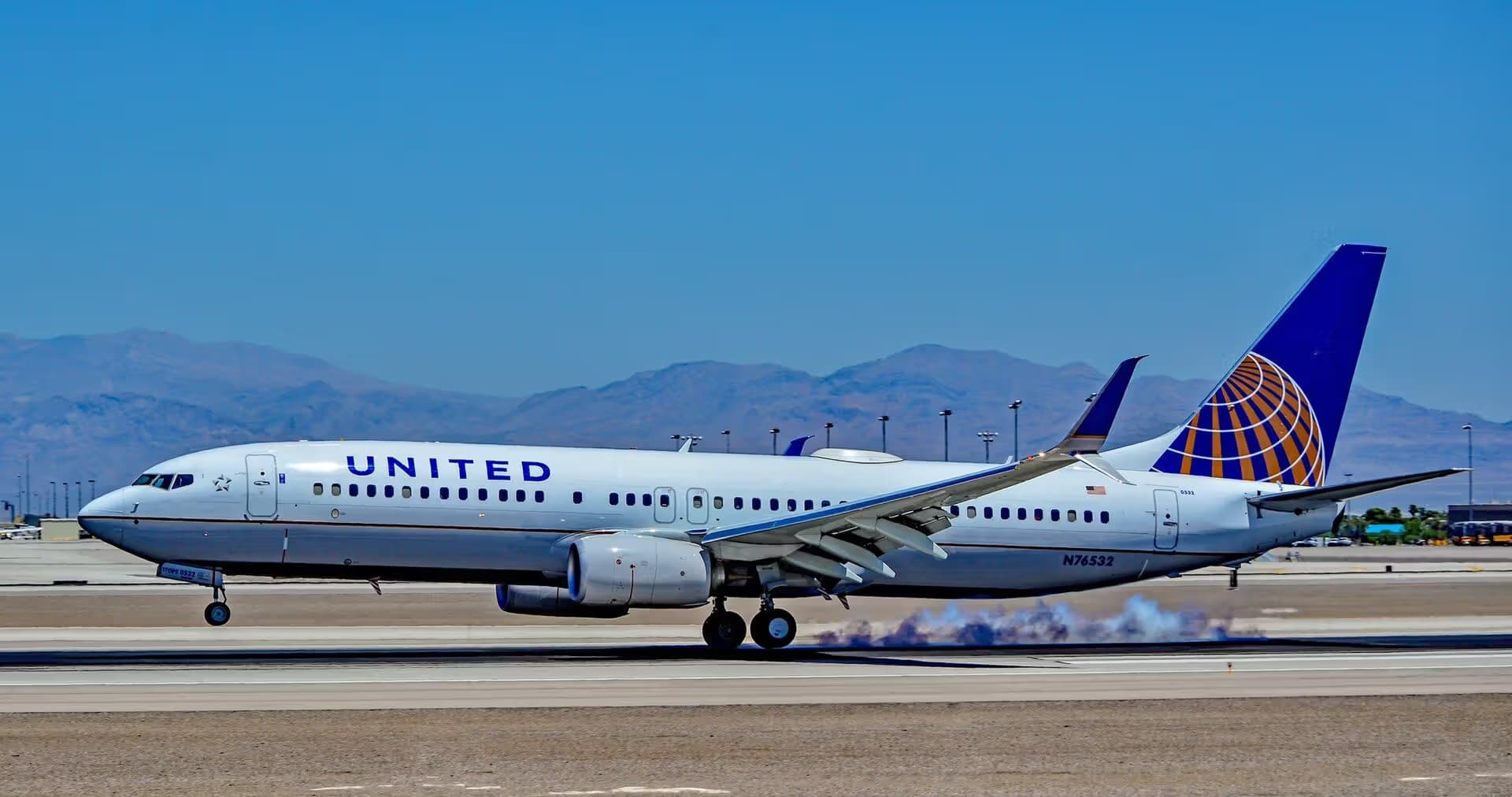 N76532 — Boeing