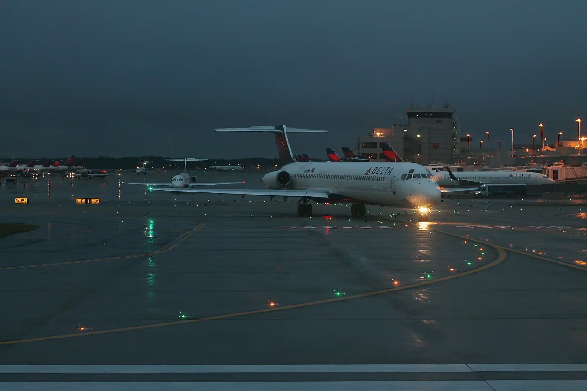 N905DE — Aircraft