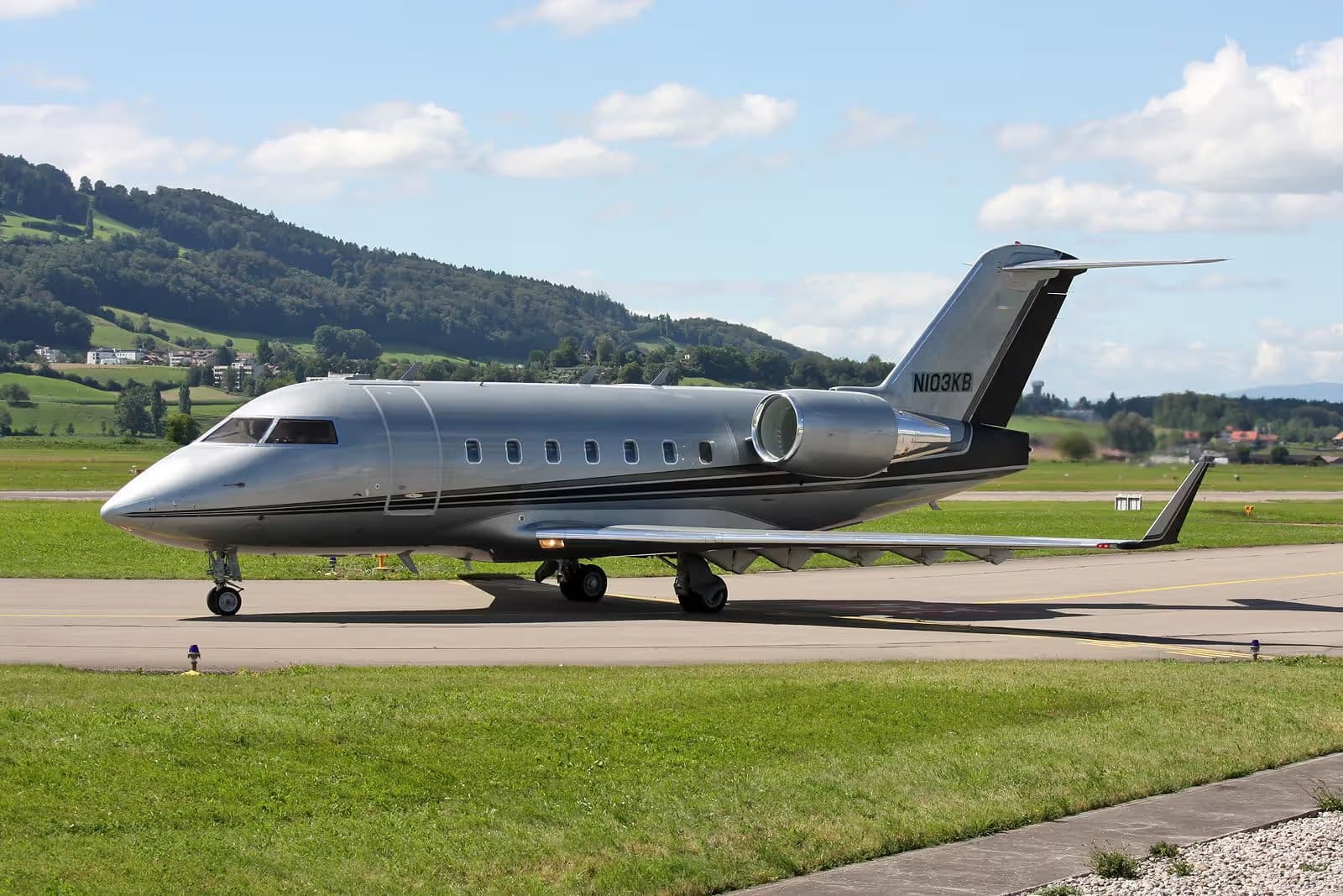 N103KB — Business jet