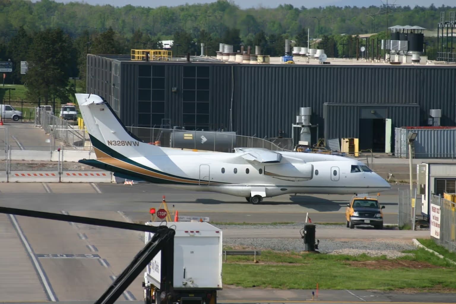 N328WW — Aircraft