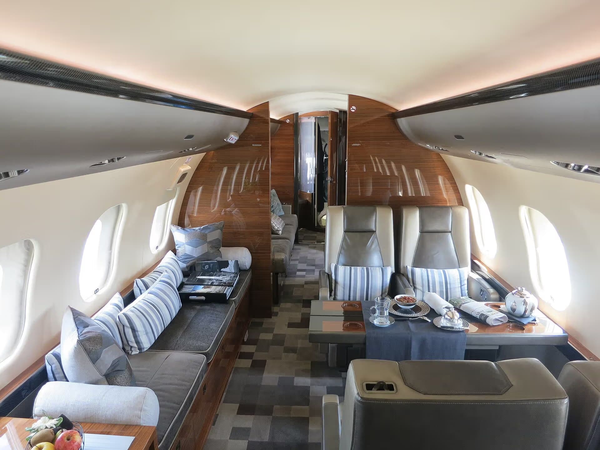 N381GX — Business jet