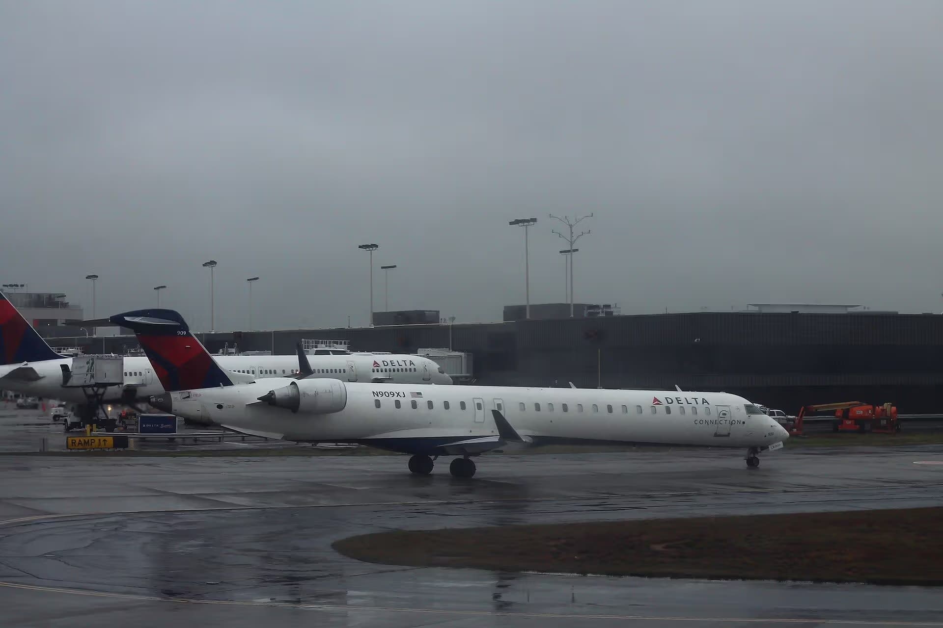 N909XJ — Aircraft