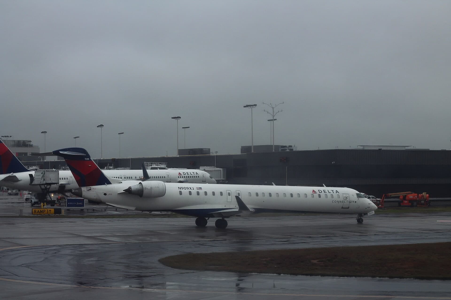 N909XJ — Aircraft
