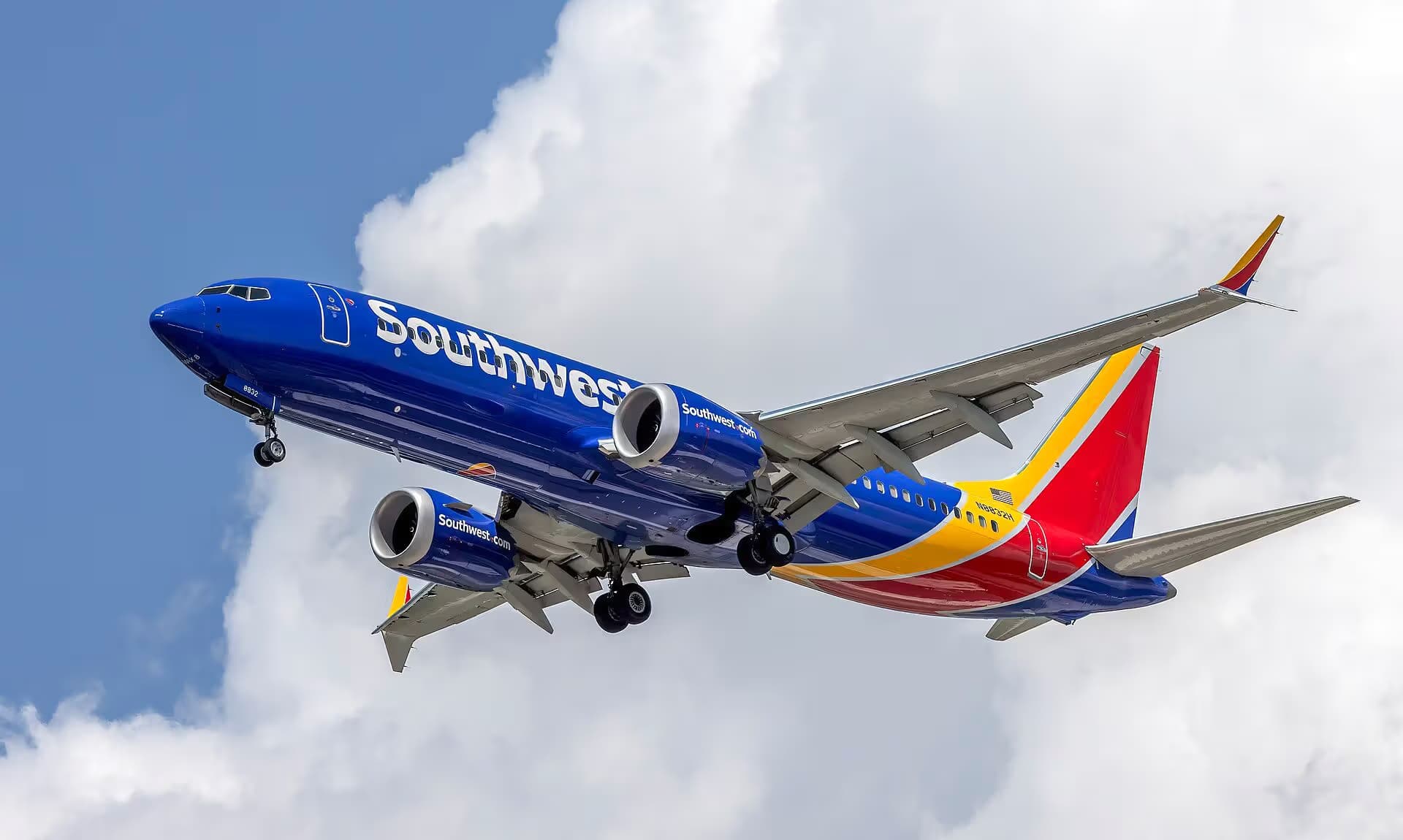 N8832H — Boeing