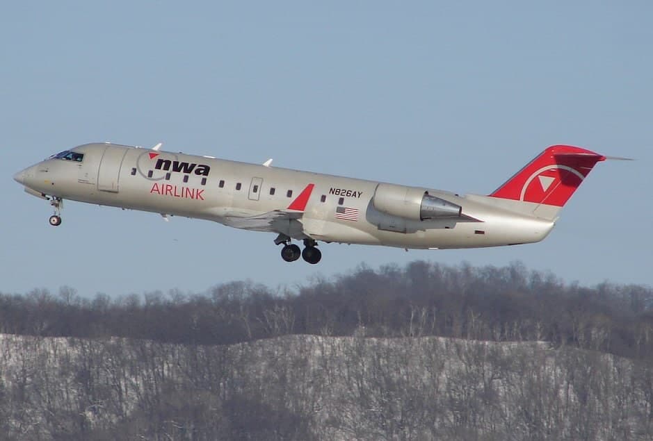 N826AY — Bombardier