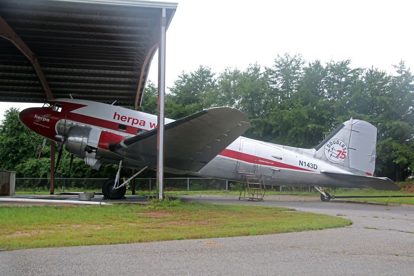 N143D — Douglas