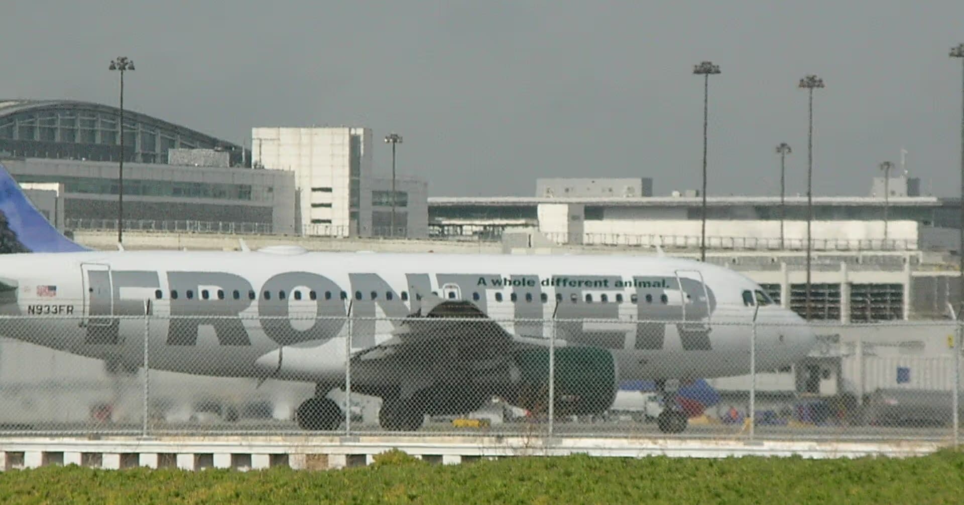 N933FR — Airbus