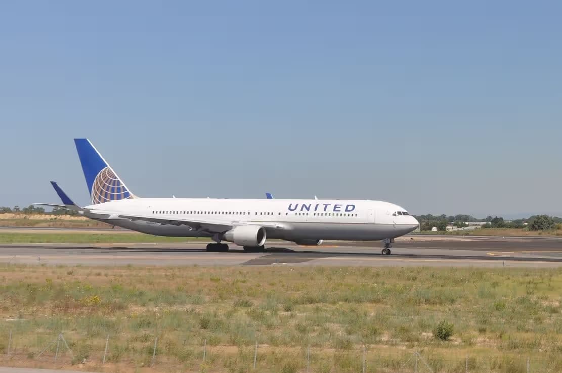 N666UA — Boeing
