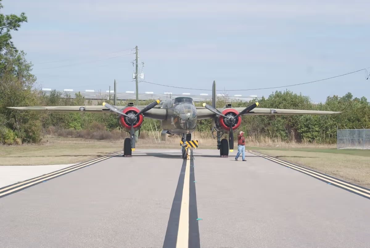 Unidentified — Twin-engine aircraft