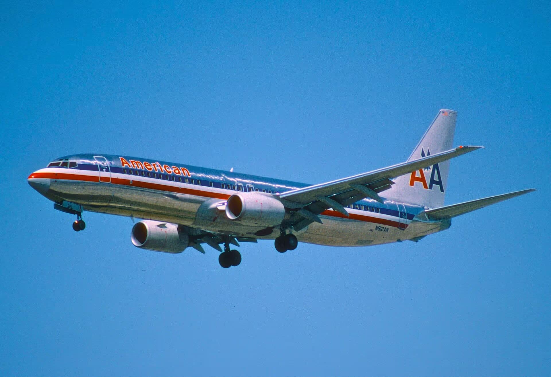 N912AN — Twin-engine aircraft