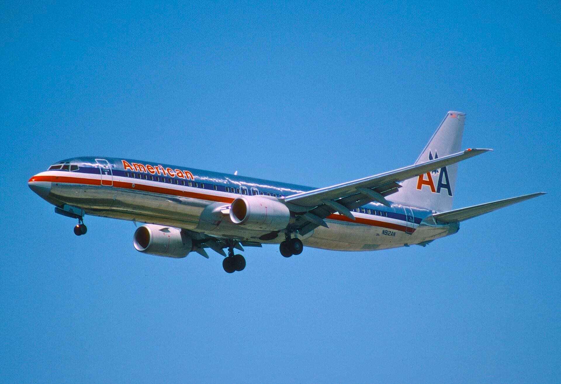N912AN — Twin-engine aircraft