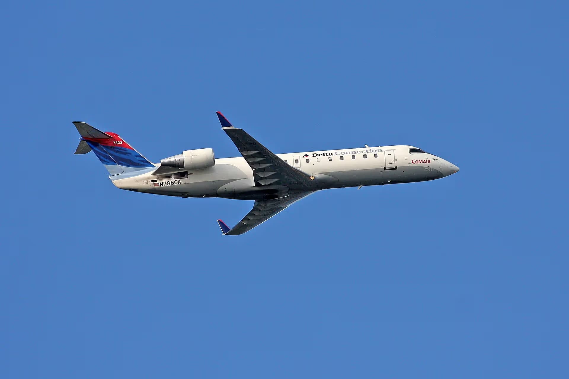 N786CA — Twin-engine aircraft