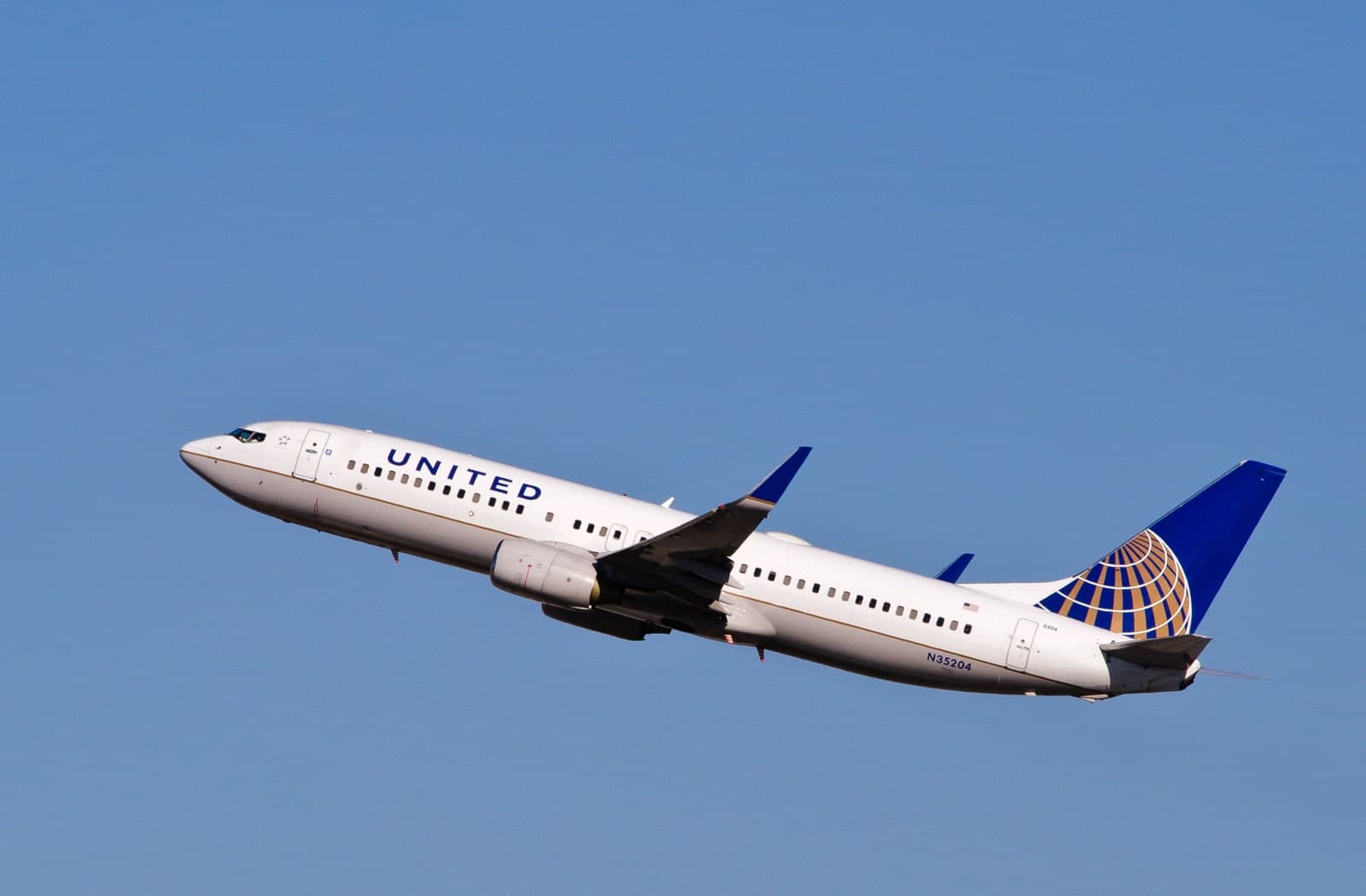 N35204 — Boeing