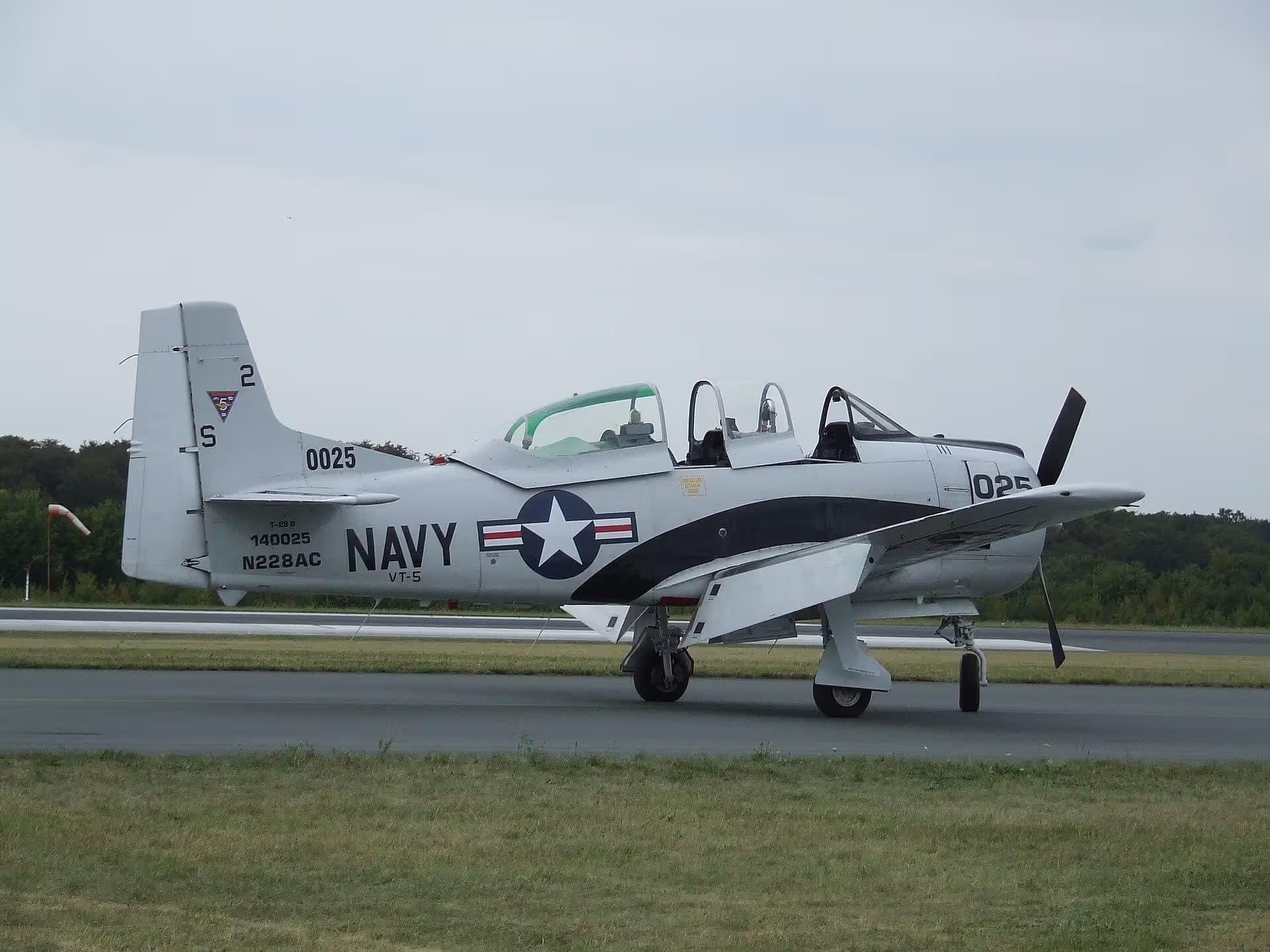 N228AC — Warbird