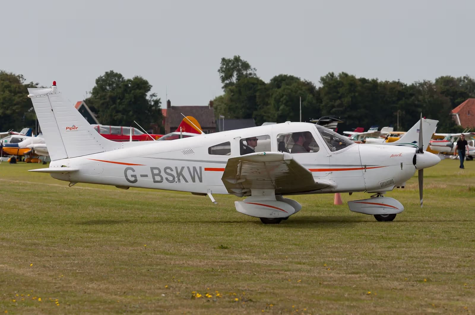 G-BSKW — Piper