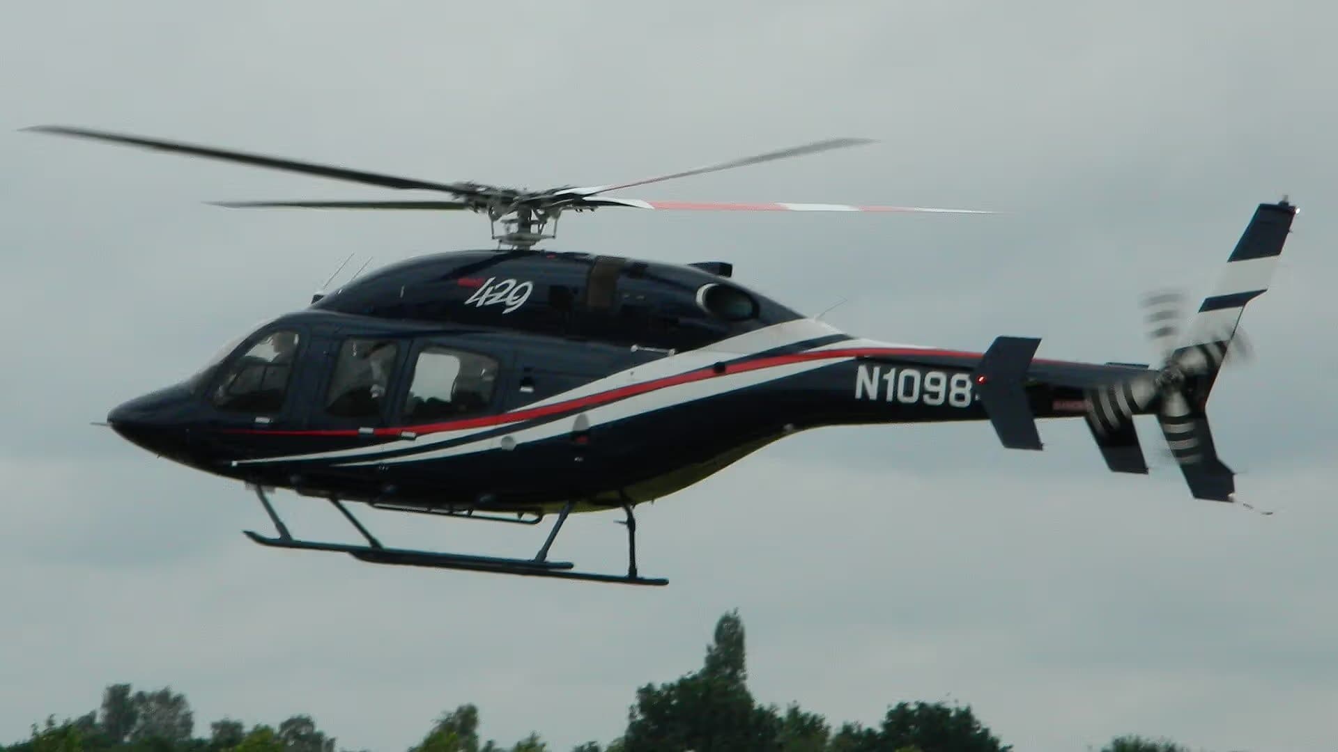N10984 — Helicopter